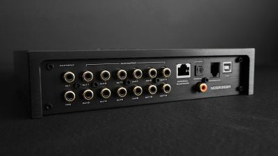 Amplificator cu DSP Nakamichi NDSR350A,  12 canale amplificate, 4 ohmi, 4 x 25 W + 4 x 40 W + 2 x 80 / 1 x 160 W RMS